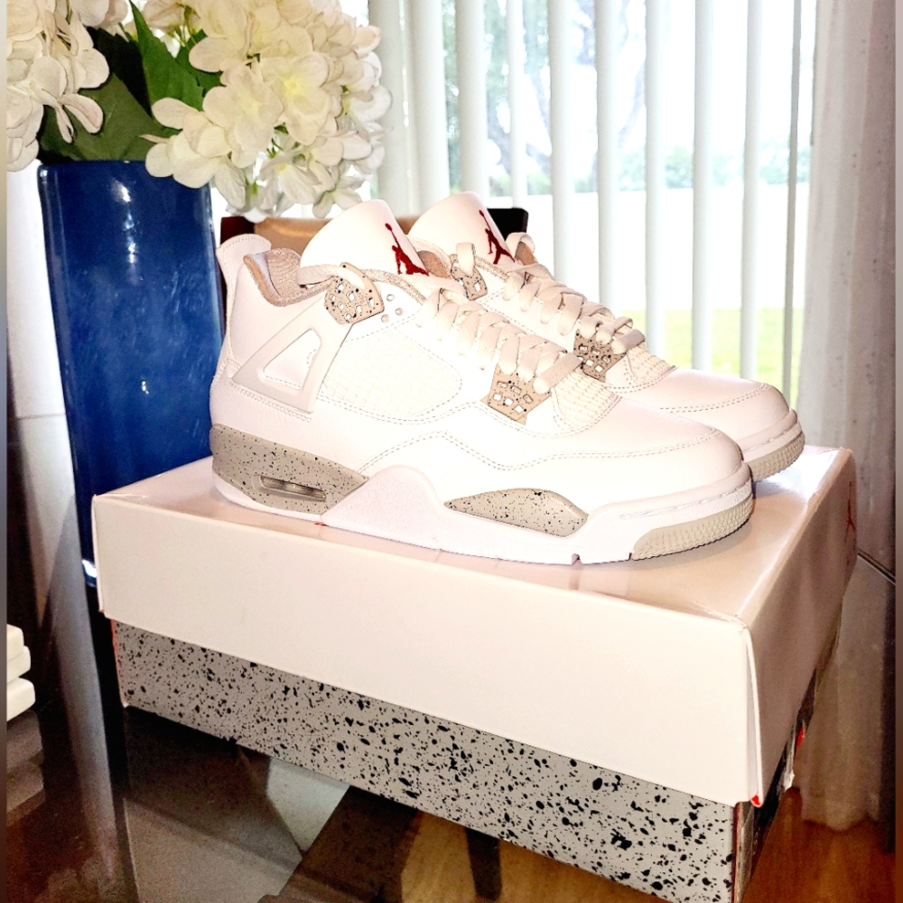 Air Jordan Retro 4